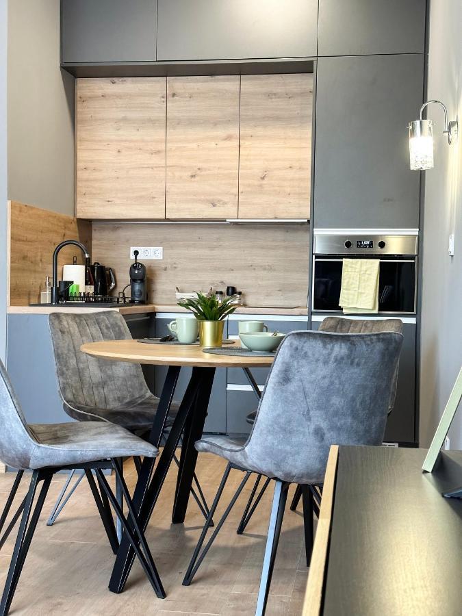 Linden Apartman 107 Glamour (Adults Only) Mosonmagyaróvár Kültér fotó