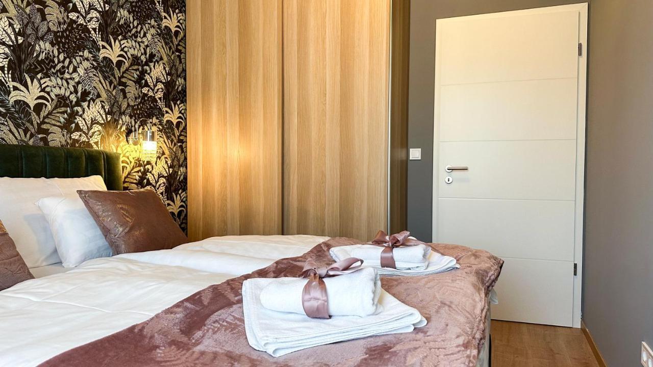 Linden Apartman 107 Glamour (Adults Only) Mosonmagyaróvár Kültér fotó