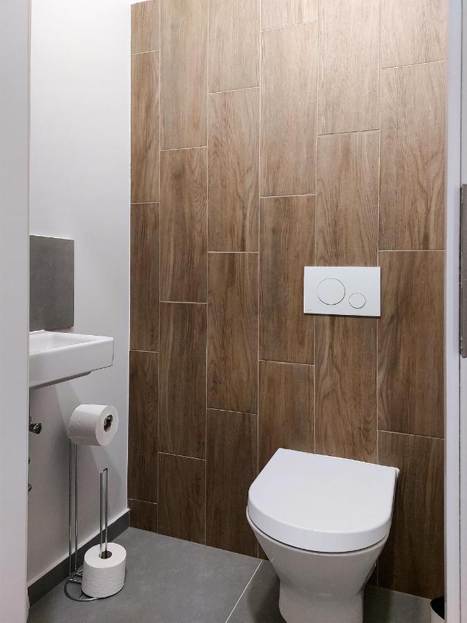 Linden Apartman 107 Glamour (Adults Only) Mosonmagyaróvár Kültér fotó