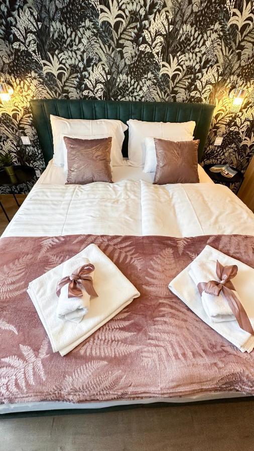 Linden Apartman 107 Glamour (Adults Only) Mosonmagyaróvár Kültér fotó