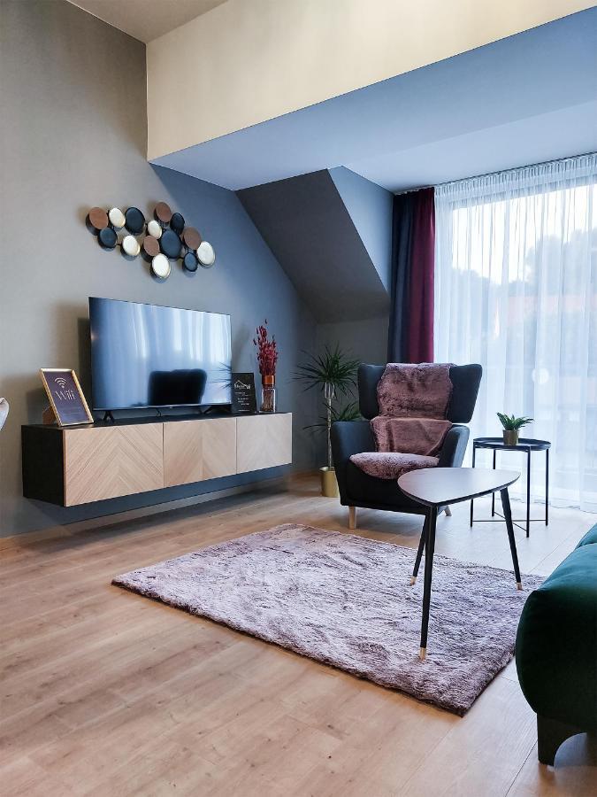 Linden Apartman 107 Glamour (Adults Only) Mosonmagyaróvár Kültér fotó