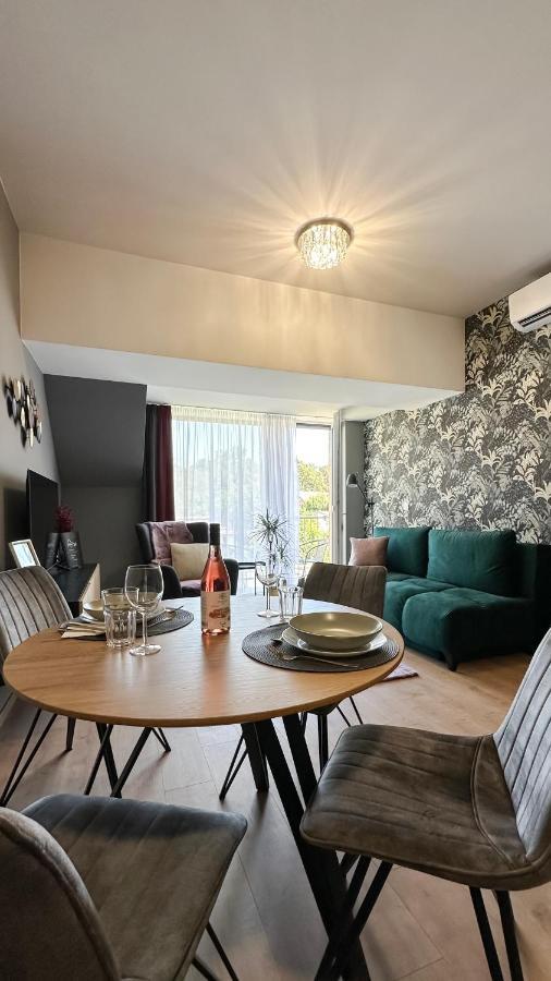 Linden Apartman 107 Glamour (Adults Only) Mosonmagyaróvár Kültér fotó