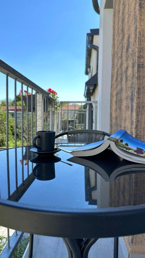 Linden Apartman 107 Glamour (Adults Only) Mosonmagyaróvár Kültér fotó